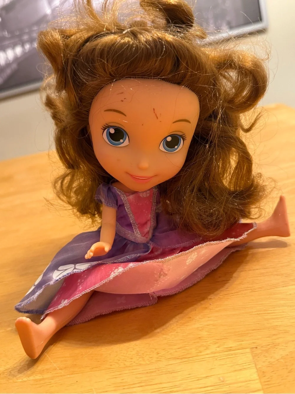 Disney Junior Sofia the First Royal Sofia Doll (approx. 10.5 to 11 inches tall)